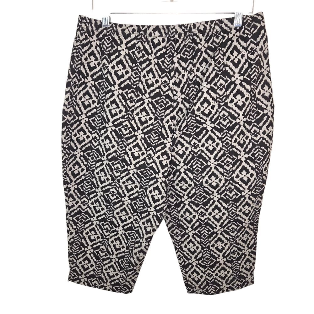 Women With Control Nwot Ikat Print Knit Pedal Pusher Shorts Size XL
